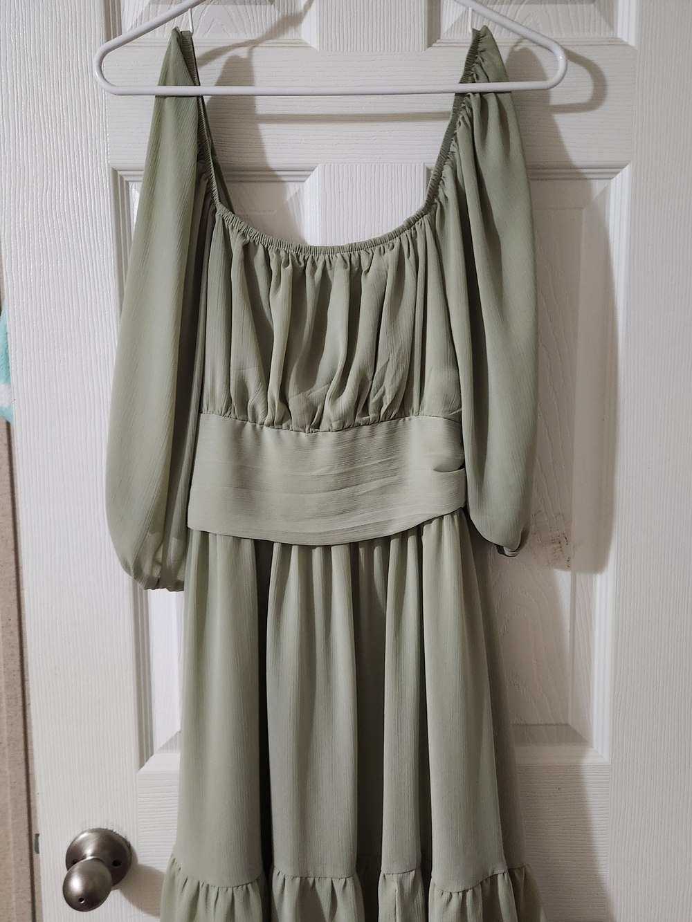 Women's Sage Green Long Sleeve Midi Dress